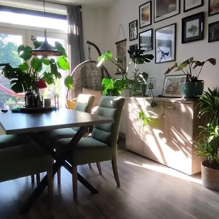In Cozy House In Πανσιόν Ναϊμέγκεν