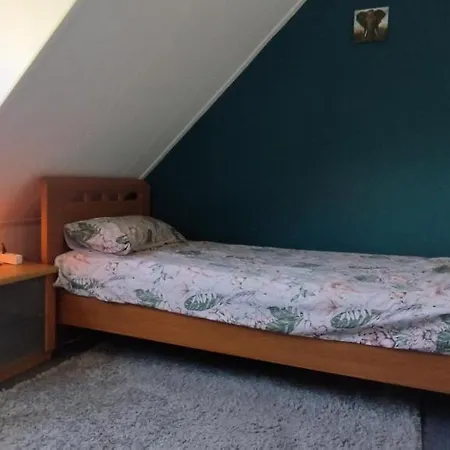 Πανσιόν In Cozy House In